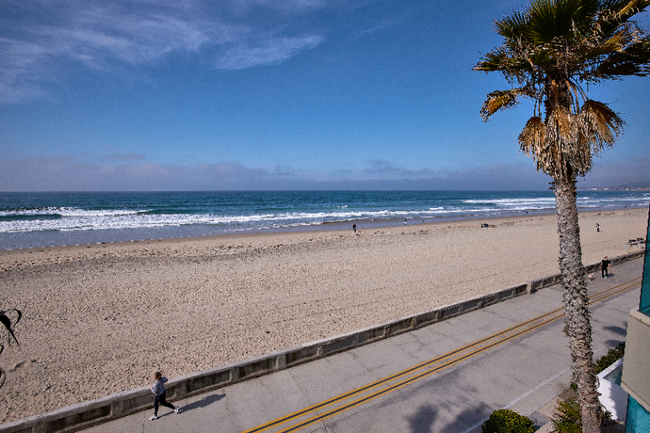 Building Photo - 3377 Ocean Front Walk