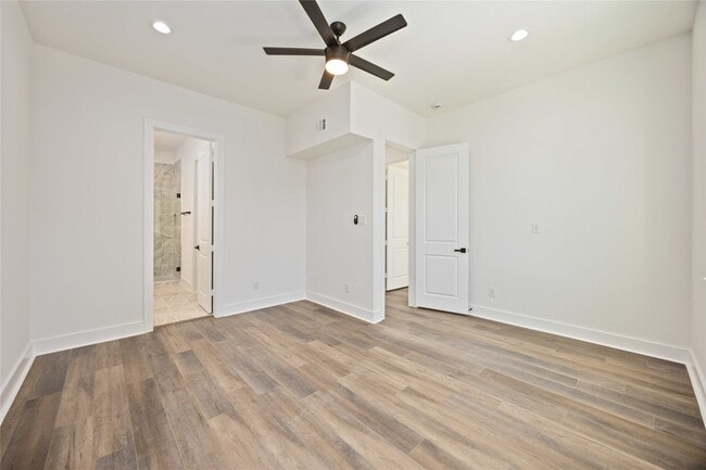 Building Photo - 6528 Tuskegee St