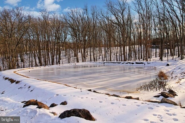 Building Photo - 761 Timberlake Dr