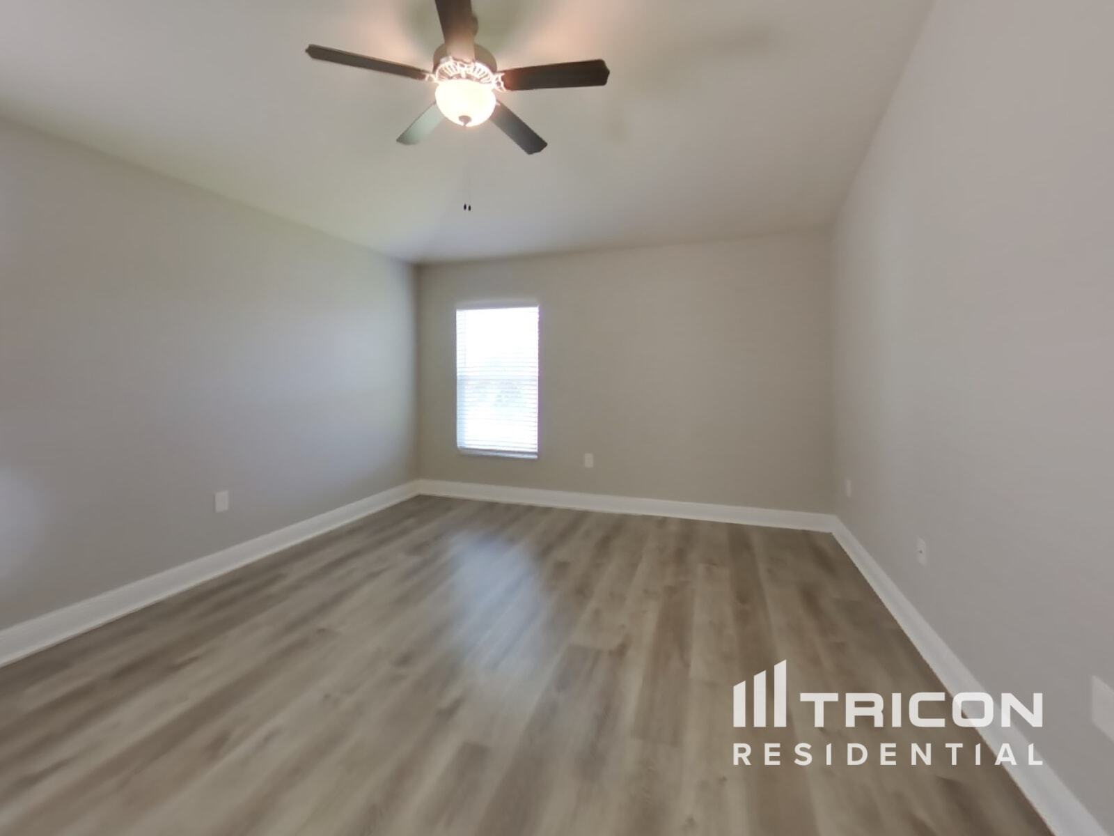 Building Photo - 387 Buchannan Dr