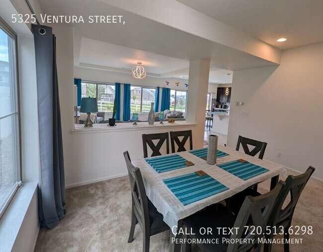 Building Photo - 5325 Ventura St