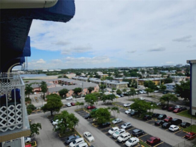 Building Photo - 4550 NW 9th St