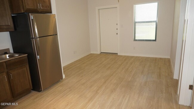 Building Photo - 1061 Ranger St