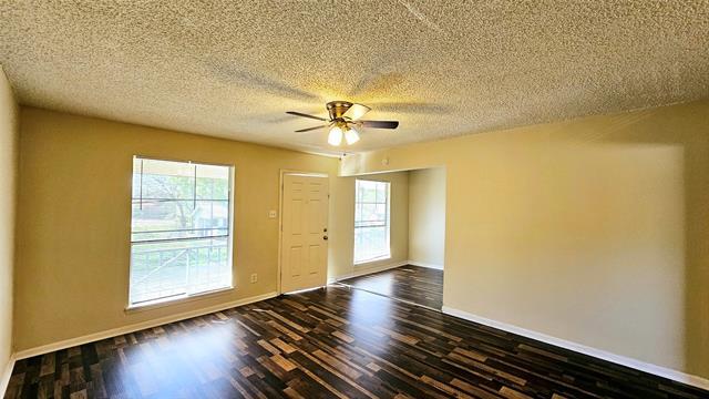 Building Photo - 202 Park Cir