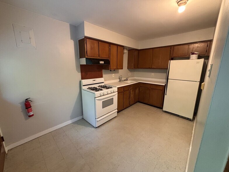 Building Photo - 4072 Agnes Ave