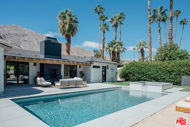 Building Photo - 1560 S Calle Palo Fierro