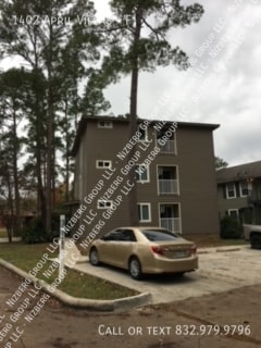 Building Photo - 1402 April Villas