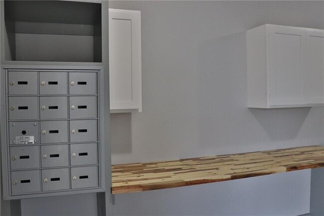 Building Photo - 20 Marblehead Ave