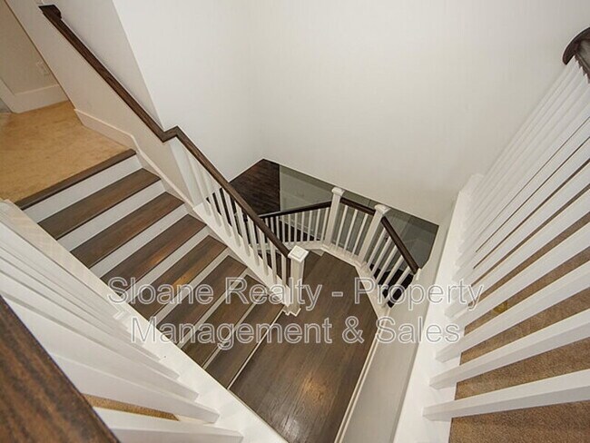 Building Photo - 2874 Stonestown Dr