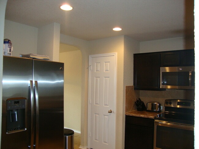 Building Photo - Solana Ridge