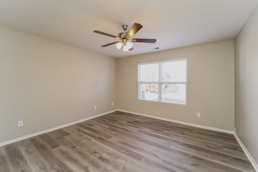 Building Photo - 11022 Dry Stone Dr