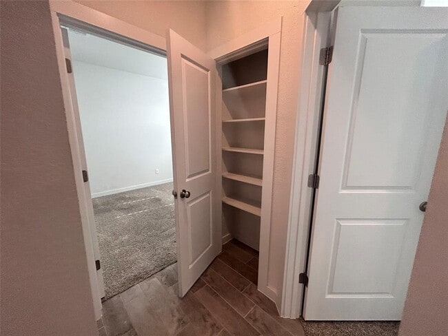 Building Photo - 212 Whisper Rill Dr