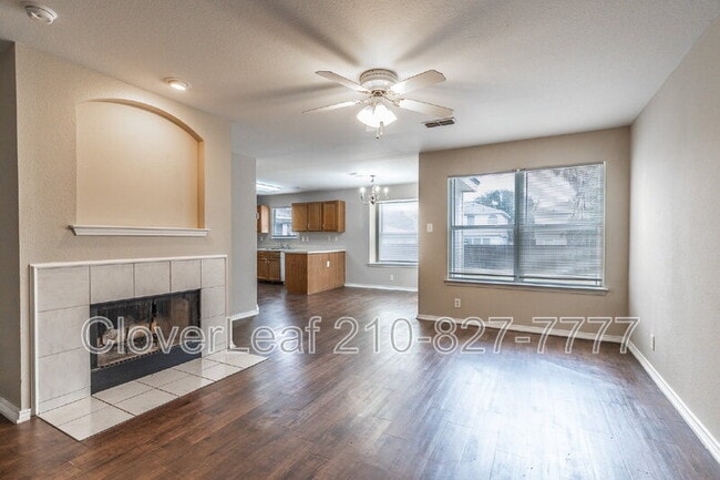 Building Photo - 7121 Lynn Lake Dr