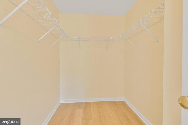 Building Photo - 136 Brookland Ct