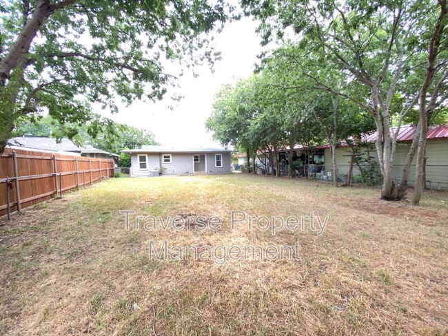 Building Photo - 3032 Marys Ln