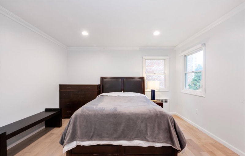 Building Photo - 29-33-2212 212th St