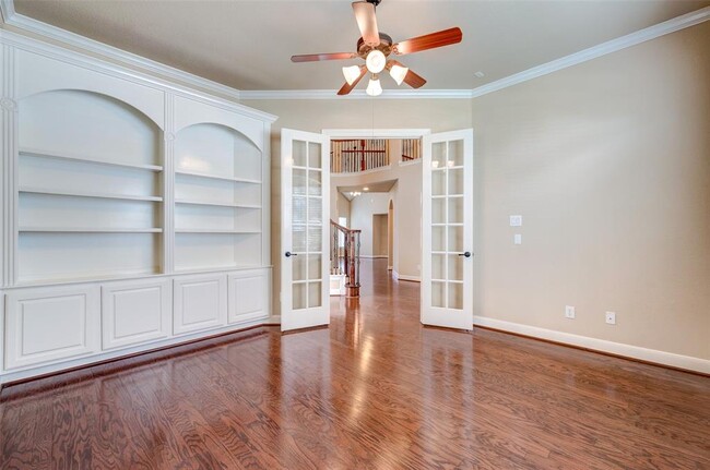 Building Photo - 10411 Winding Green Dr