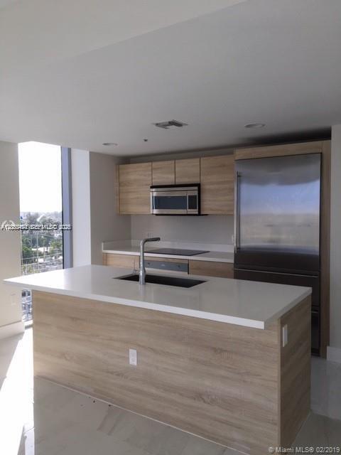 Building Photo - 16385 Biscayne Blvd