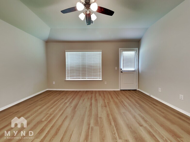 Building Photo - 1447 Cedar Plns Ct