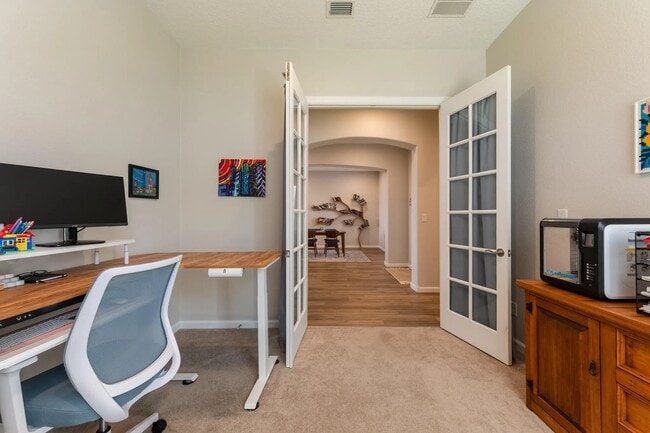 Building Photo - 1720 Mount Hood Trl NW