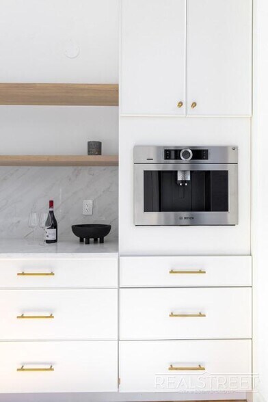 Building Photo - Stunning Brand New Townhouse for Rent in Bushwick!