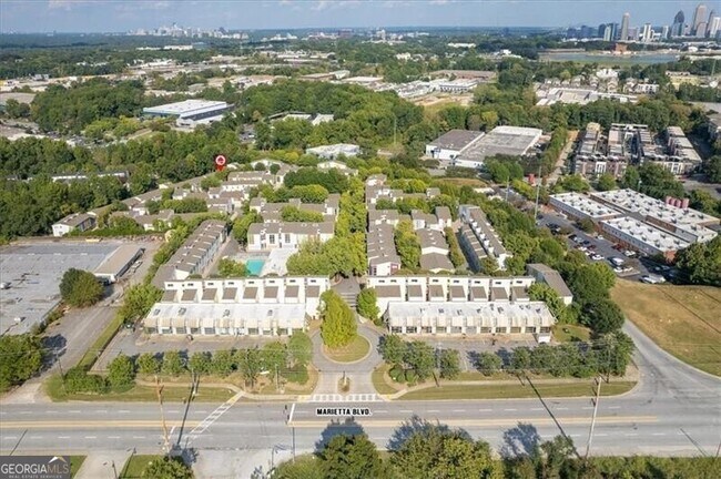 Building Photo - 1364 Rietveld Row NW