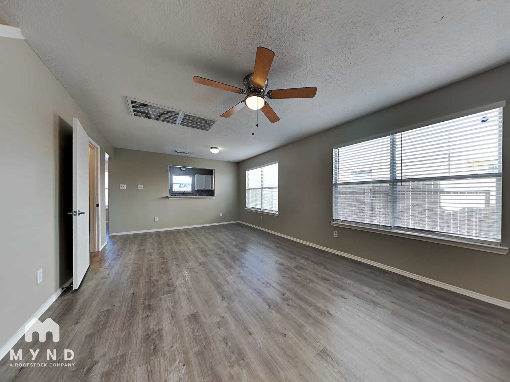 Building Photo - 9027 Farm Ridge Ln