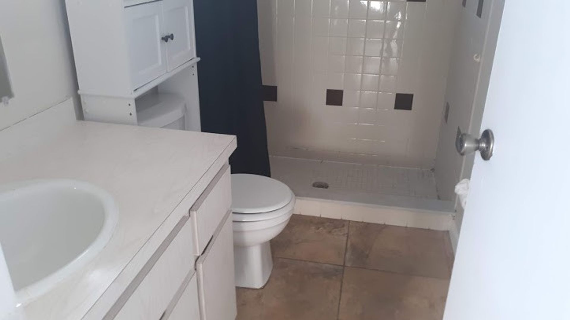 Building Photo - 233 SE Van Loon Terrace