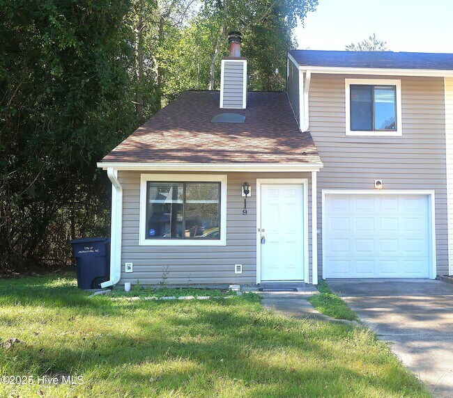 Primary Photo - 119 N Onsville Pl