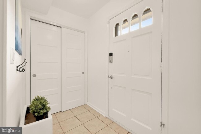 Building Photo - 10913 Bucknell Dr