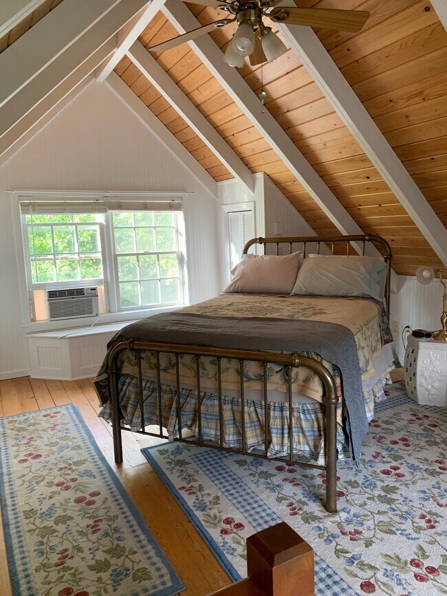 Building Photo - 3207 Carpenter Rd