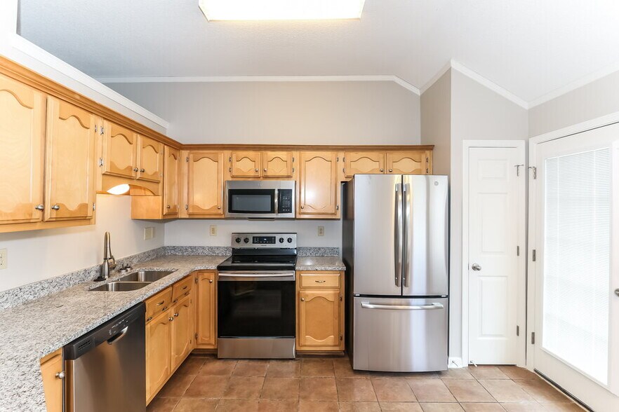 Building Photo - 8456 Cross Point Dr