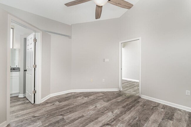 Building Photo - 1003 Cherrington Dr