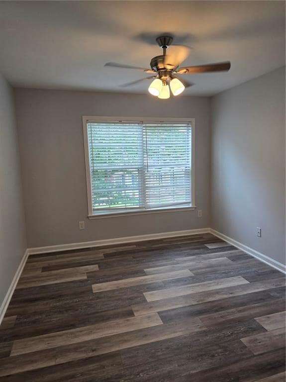 Building Photo - 909 Prestwyck Ct