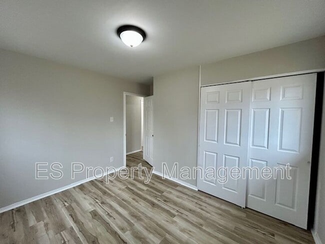 Building Photo - 4948 Patricia St