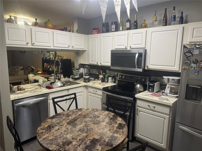 Building Photo - 2454 Lake Woodberry Cir