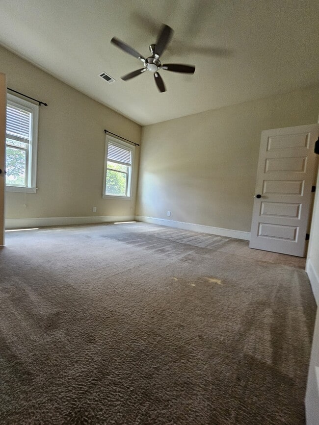 Building Photo - 416 Sunnybrook Ln