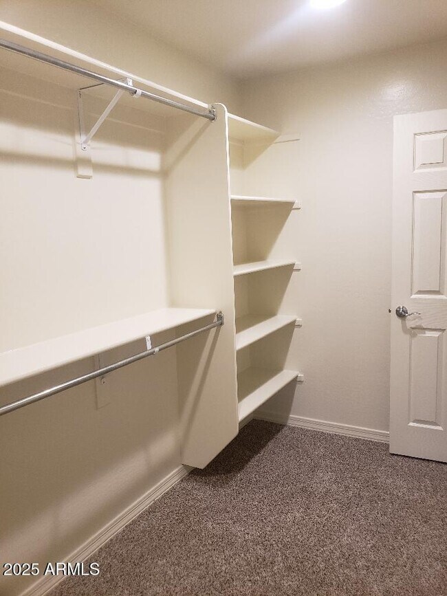 Building Photo - 5750 W Raymond St