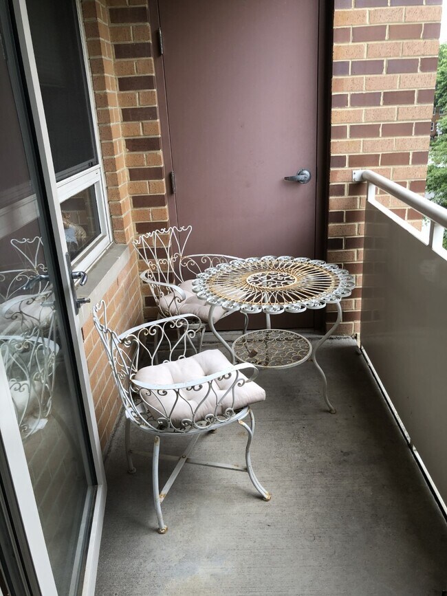 Building Photo - 350 G St SW