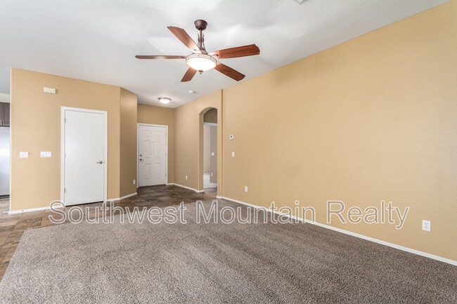 Building Photo - 28123 N Quartz Dr
