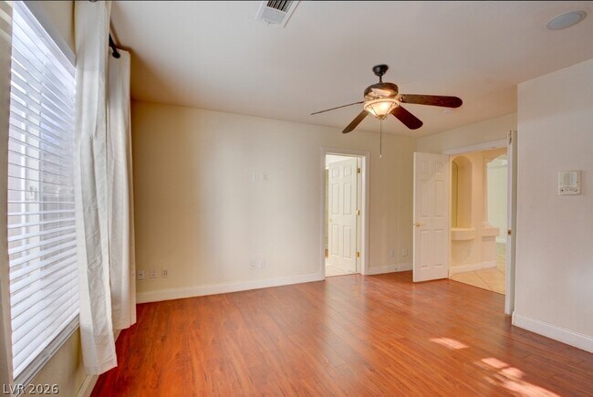 Building Photo - 10916 Carberry Hill St