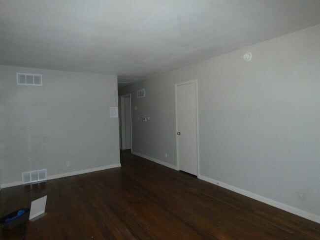 Building Photo - 4801 NW 61st St