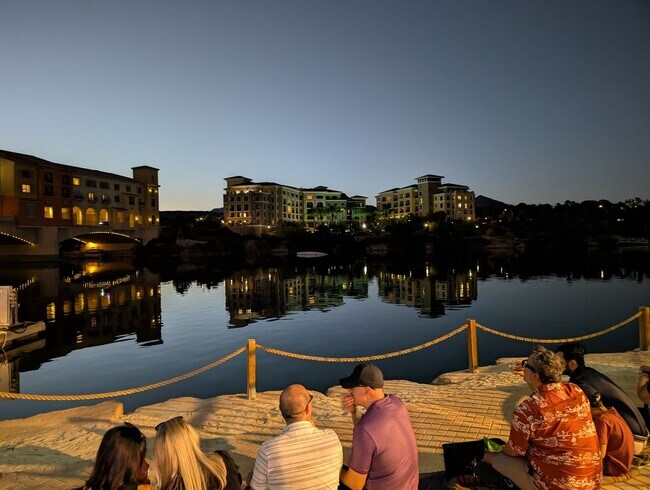 Building Photo - Lakefront Resort Living with Stunning Views in Lake Las Vegas!