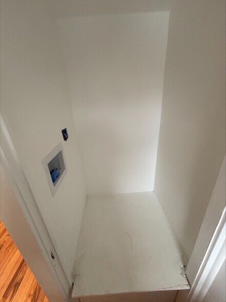 Building Photo - 58 Belmount Ave