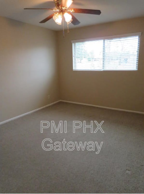 Building Photo - 15 E McKinley St