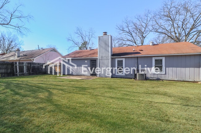 Building Photo - 3434 Hallshire Dr