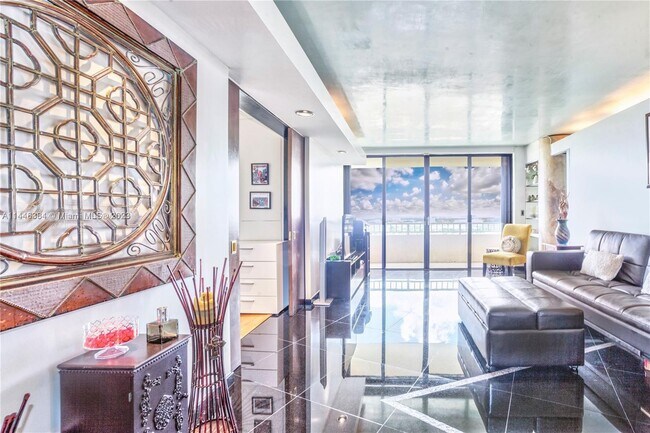 Building Photo - 11113 Biscayne Blvd