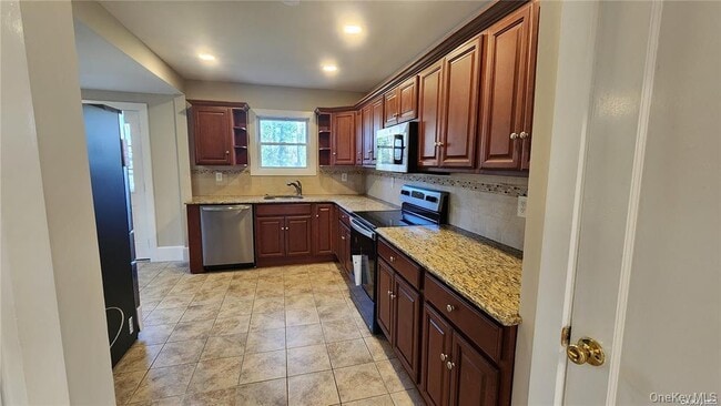 Building Photo - 149 N Country Rd