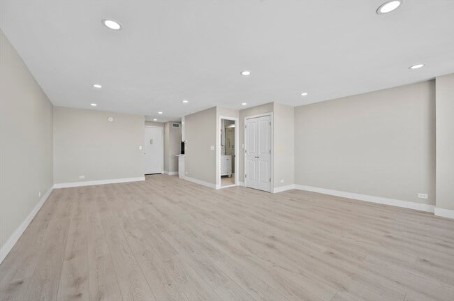 Building Photo - 151 Tremont St