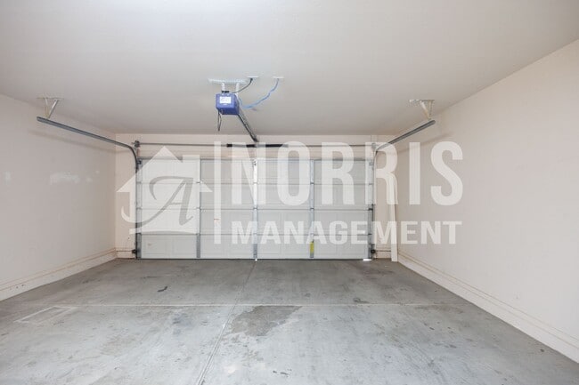 Building Photo - Beautiful Home for Rent NOW